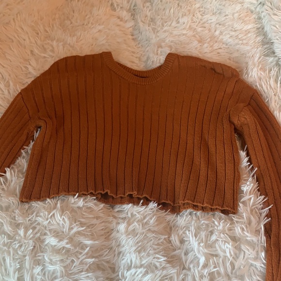 Forever 21 sweater - Picture 2 of 3